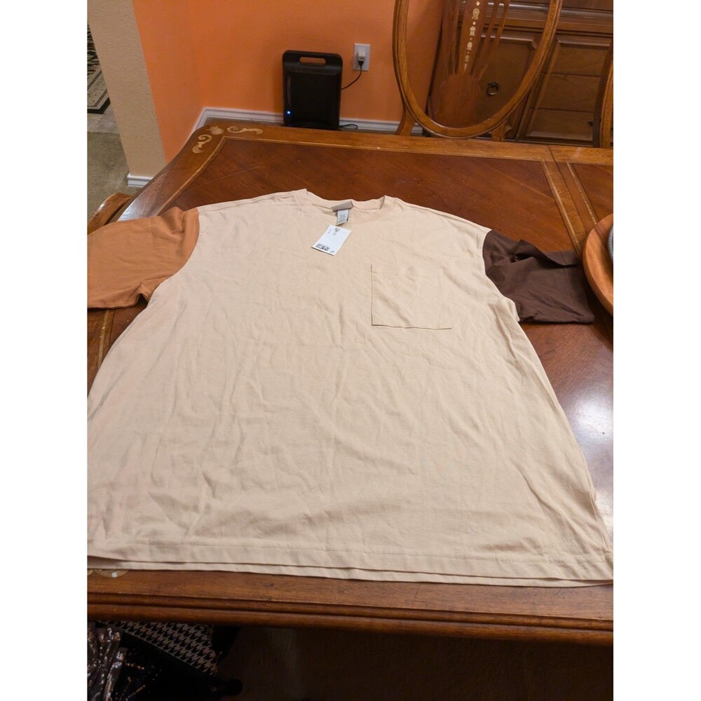 H&M Men's Short Sleeve T-shirt Sz XXL RelaxedrFit Coupe Standard Color Sleeves